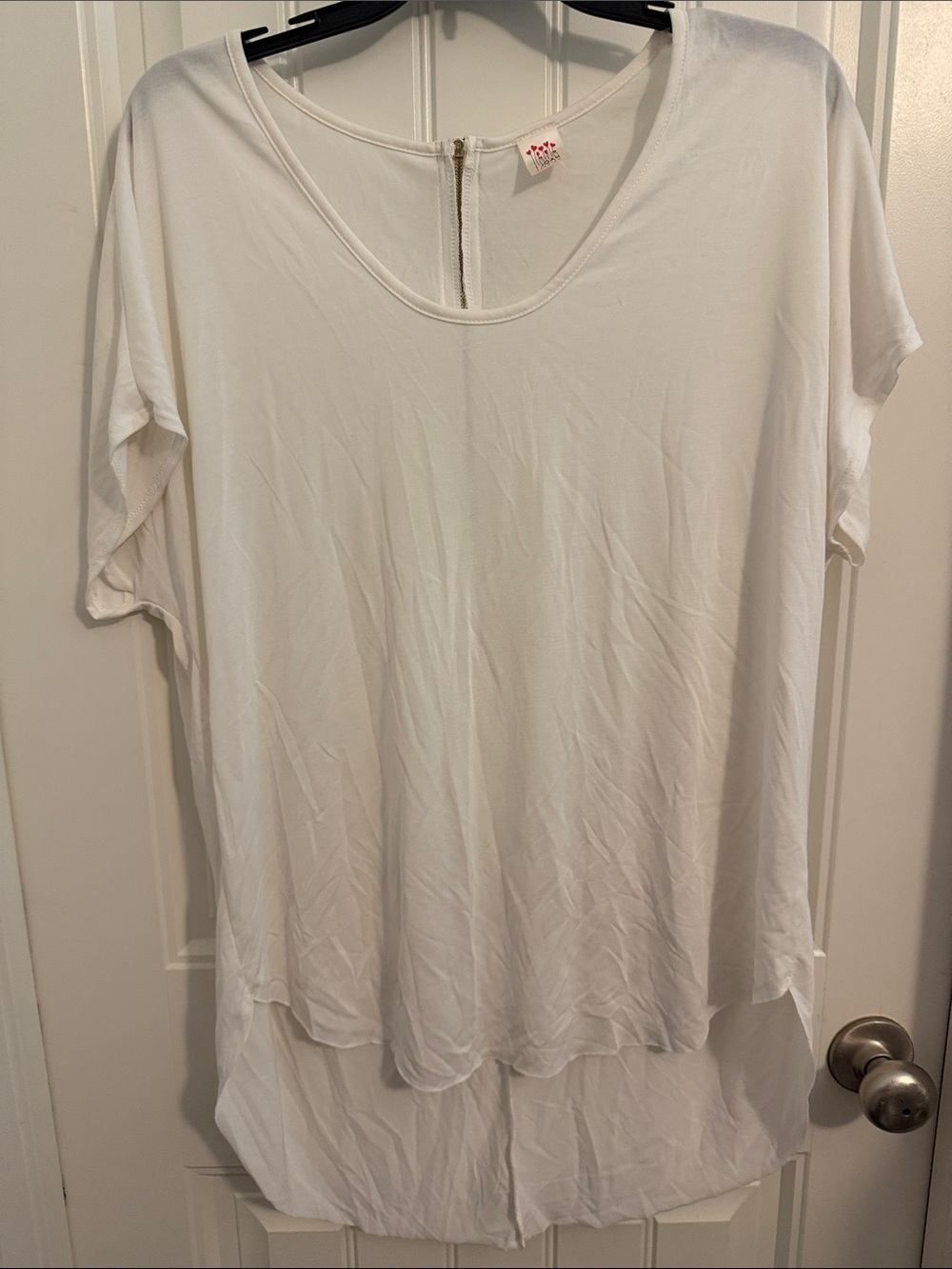 I JOAH Lightweight White High Low Scoop Neck Tunic Top size medium